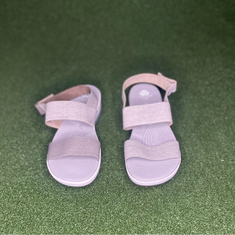 Clark’s Cloudsteppers Brand New Women’s Size 11